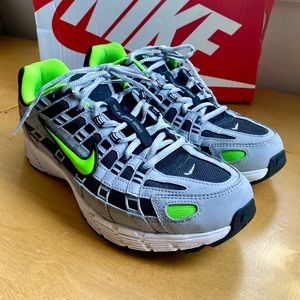 Nike sneakers P-6000 grey & green